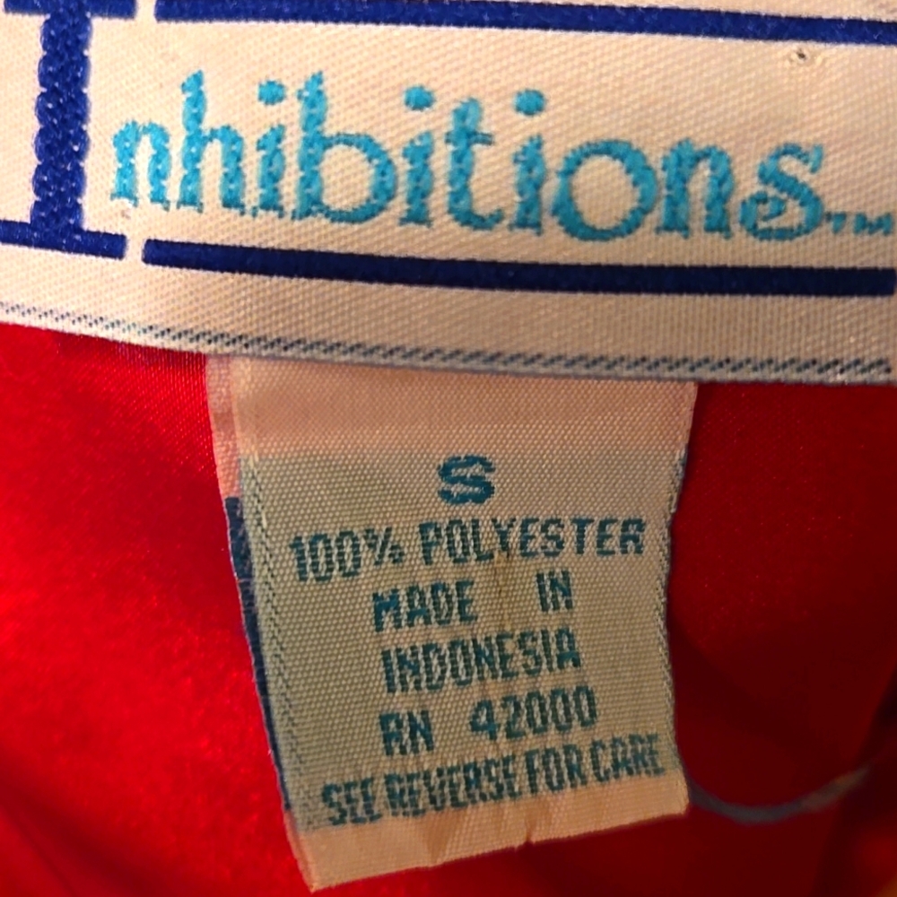 Inhibitions Red front button down dress embroidered design on pocket Size small - Picture 4 of 5